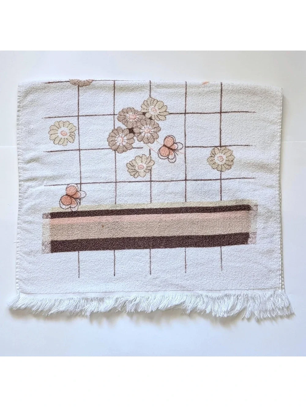 Vintage Bath Towel with Daisies & Butterflies